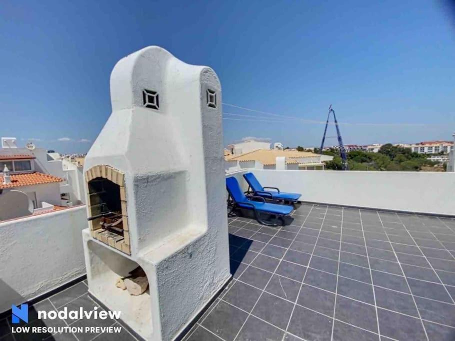 Himalaya Rooftop Sea View Apartment *